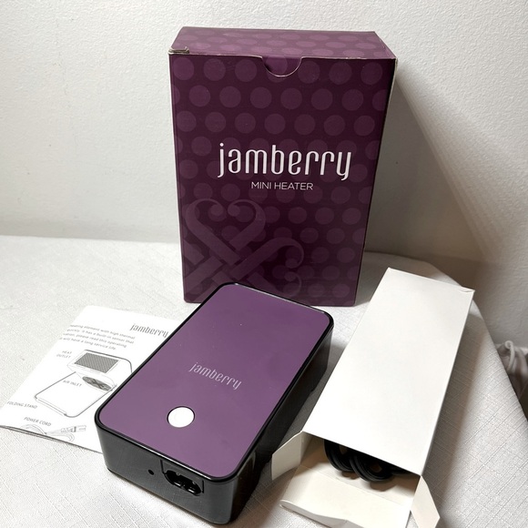 Jamberry Mini Heater in Purple. New in box. Cord and instructions - Picture 1 of 4